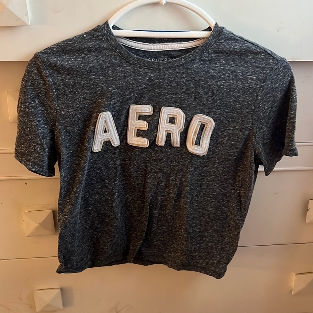 Aeropostale cropped logo tee